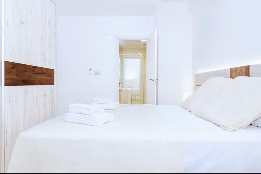 Apartamento Puerto Sol Y Mar ฟูเอนฮิโรลา ภายนอก รูปภาพ