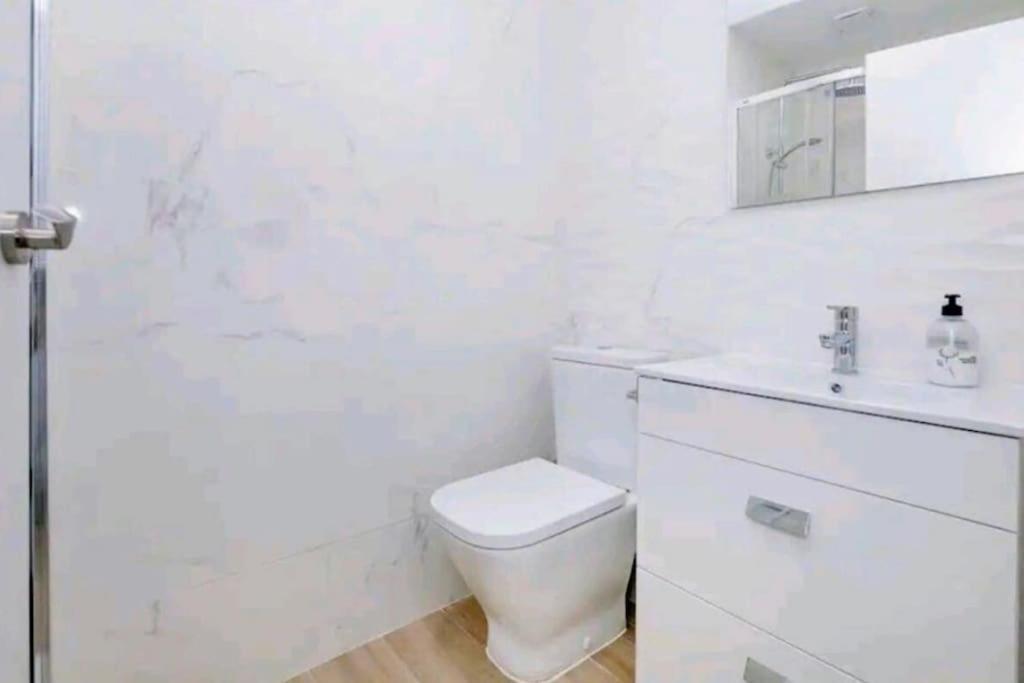 Apartamento Puerto Sol Y Mar ฟูเอนฮิโรลา ภายนอก รูปภาพ