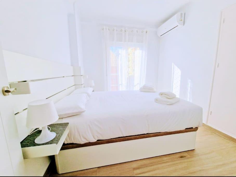 Apartamento Puerto Sol Y Mar ฟูเอนฮิโรลา ภายนอก รูปภาพ